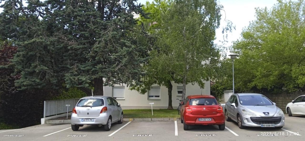 Le Phenix A Internet Haut Debit & Parking Ντιζόν Εξωτερικό φωτογραφία