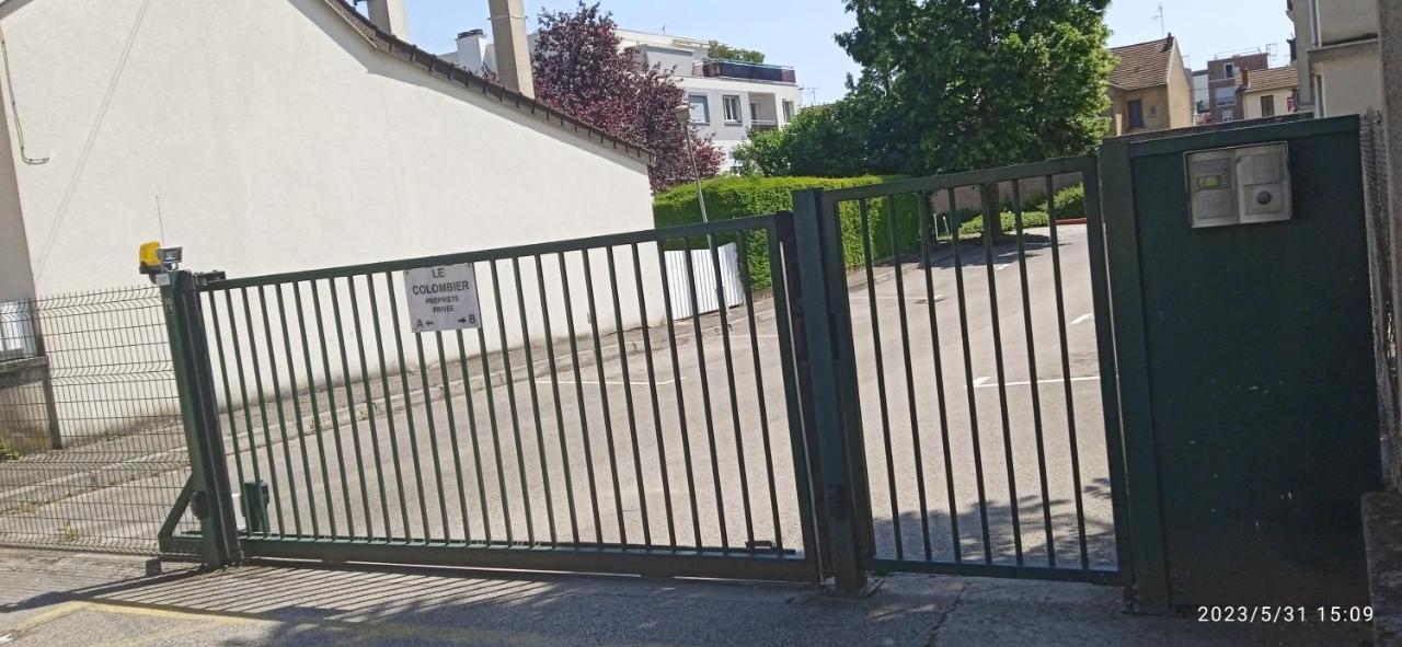 Le Phenix A Internet Haut Debit & Parking Ντιζόν Εξωτερικό φωτογραφία